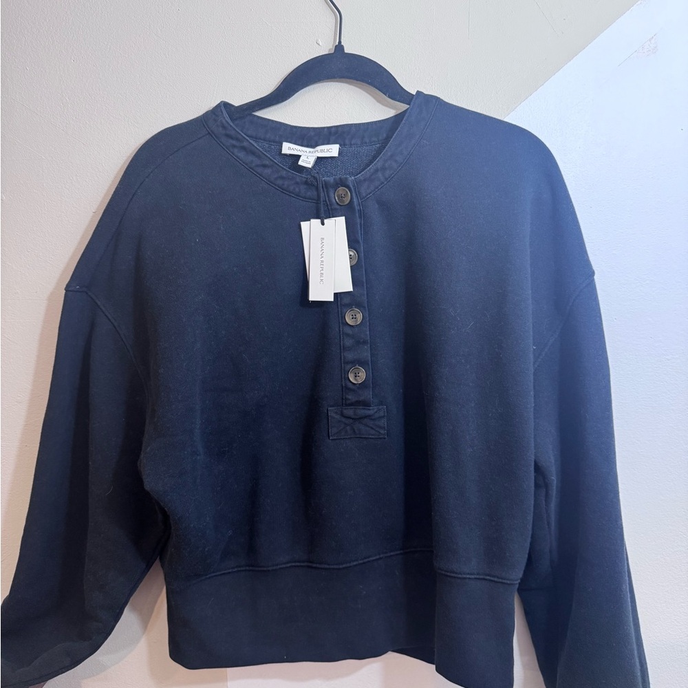 Banana Republic Black Crew Neck Sweater